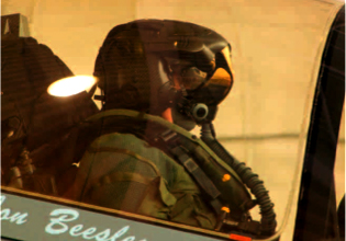 Illustration for article titled F-35 Helmet Display System To Scare the Bejeezus Out of Enemies